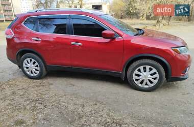 Внедорожник / Кроссовер Nissan Rogue 2016 в 