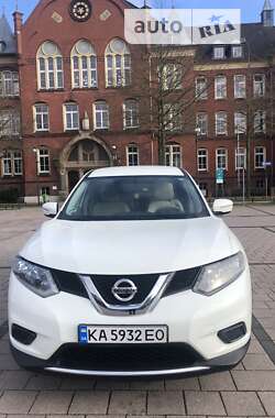 Внедорожник / Кроссовер Nissan Rogue 2015 в Херсоне