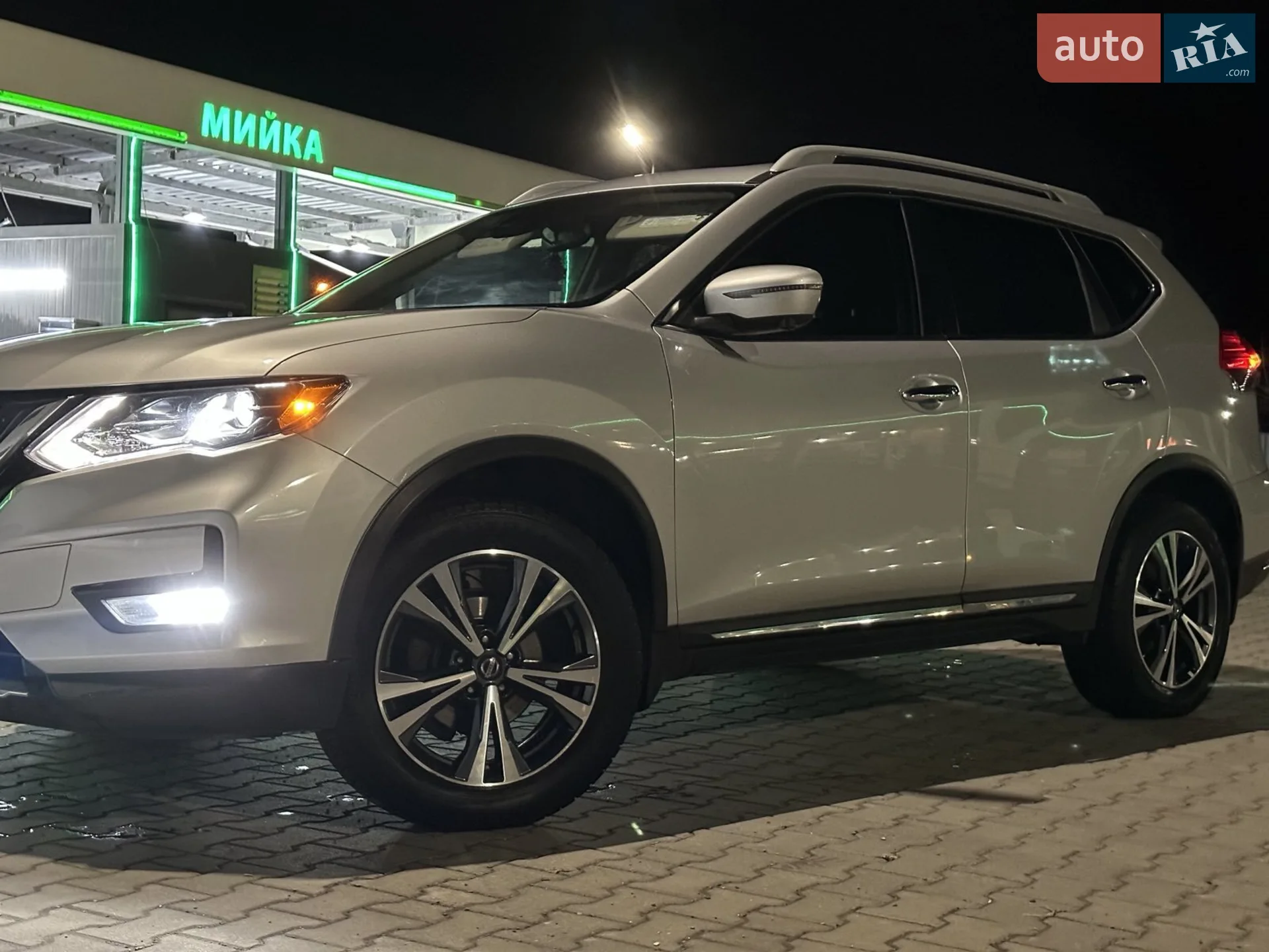 2016 Nissan Rogue - мініатюра 2