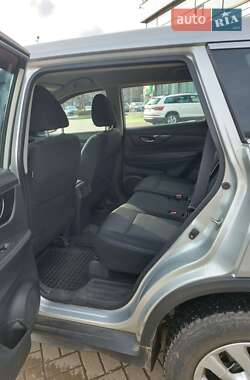 Внедорожник / Кроссовер Nissan Rogue 2016 в Черкассах