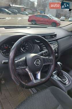 Внедорожник / Кроссовер Nissan Rogue 2016 в Черкассах