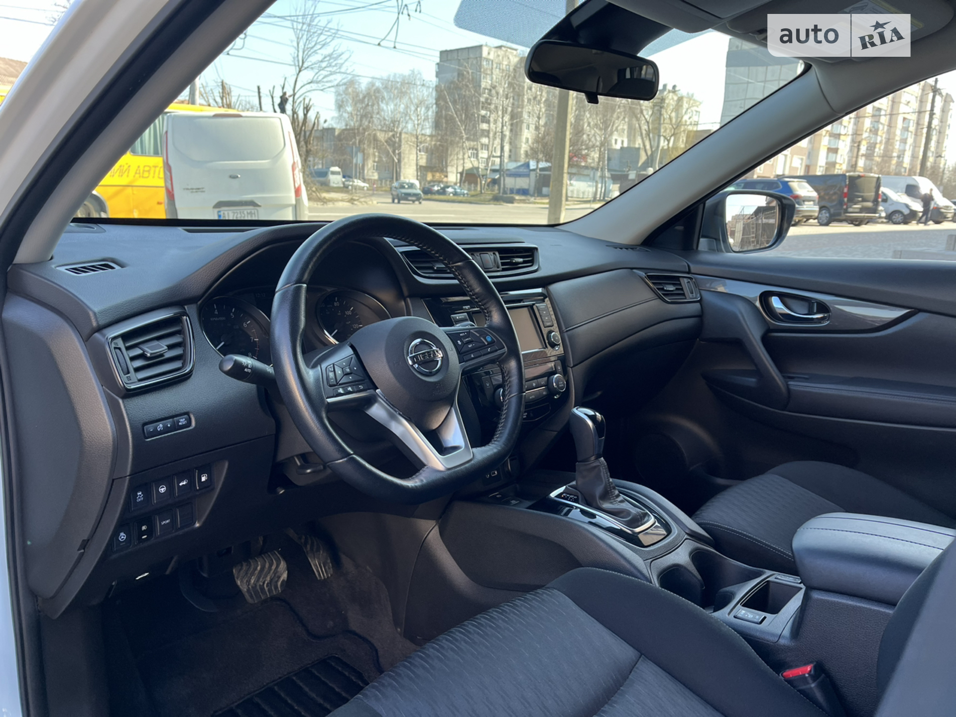 2019 Nissan Rogue - мініатюра 10