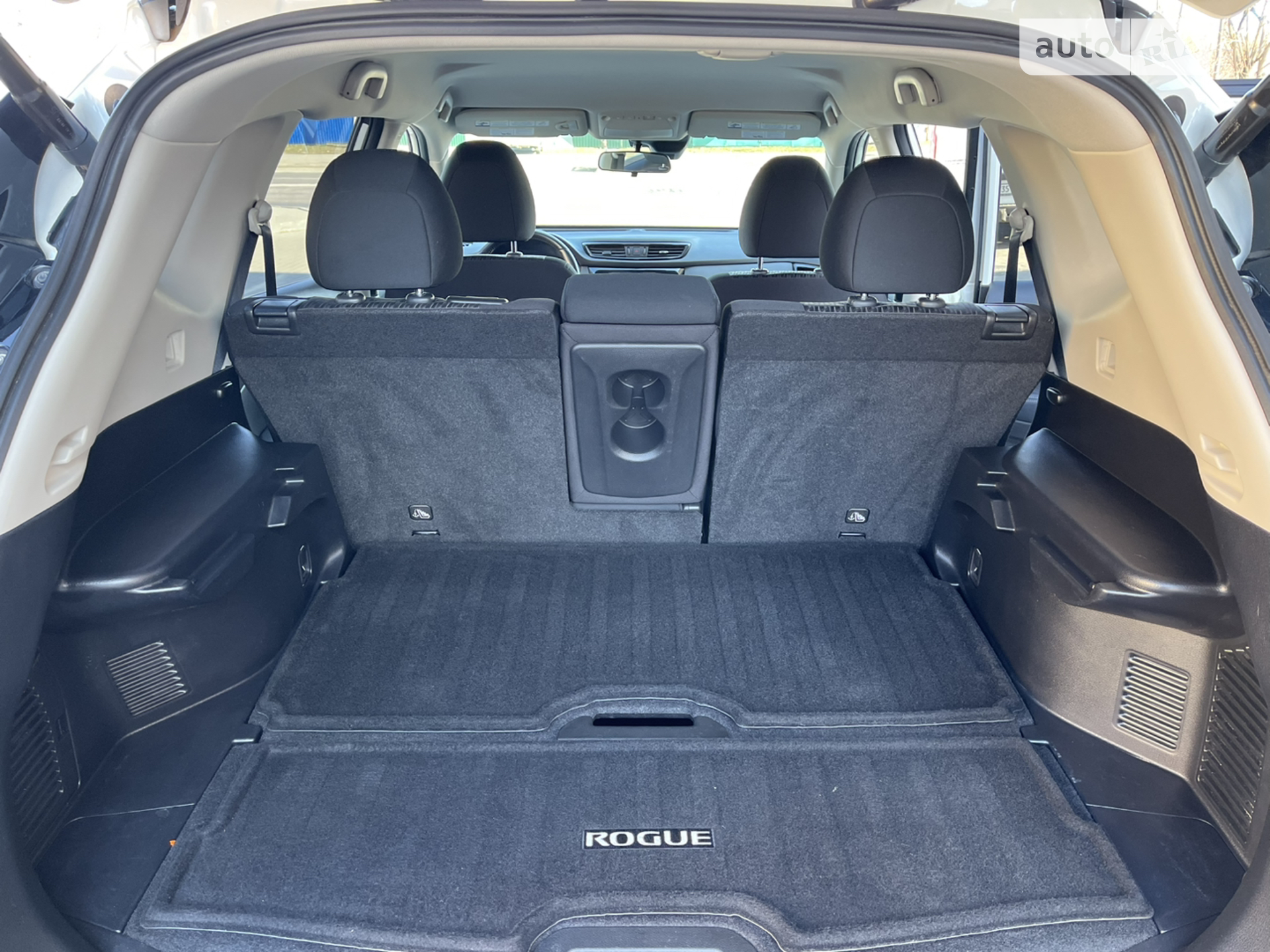 2019 Nissan Rogue - мініатюра 14