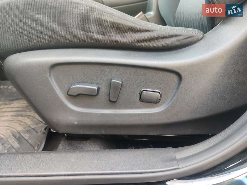 Внедорожник / Кроссовер Nissan Rogue 2018 в Конотопе фото 14 Внедорожник / Кроссовер Nissan Rogue 2018 в Конотопе