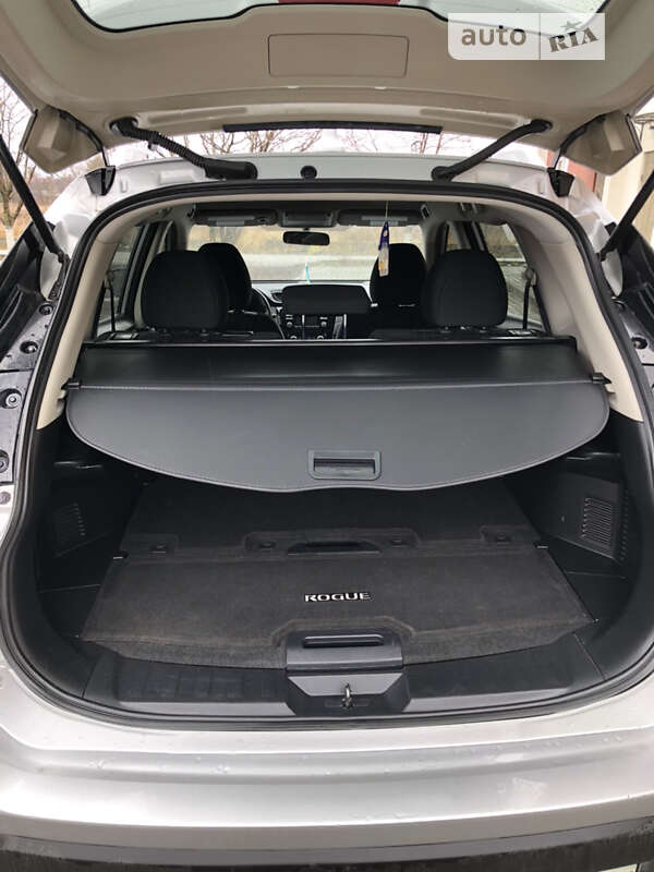 Позашляховик / Кросовер Nissan Rogue 2017 в Білій Церкві