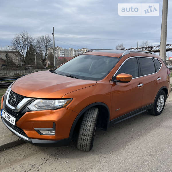 Внедорожник / Кроссовер Nissan Rogue 2018 в Ивано-Франковске