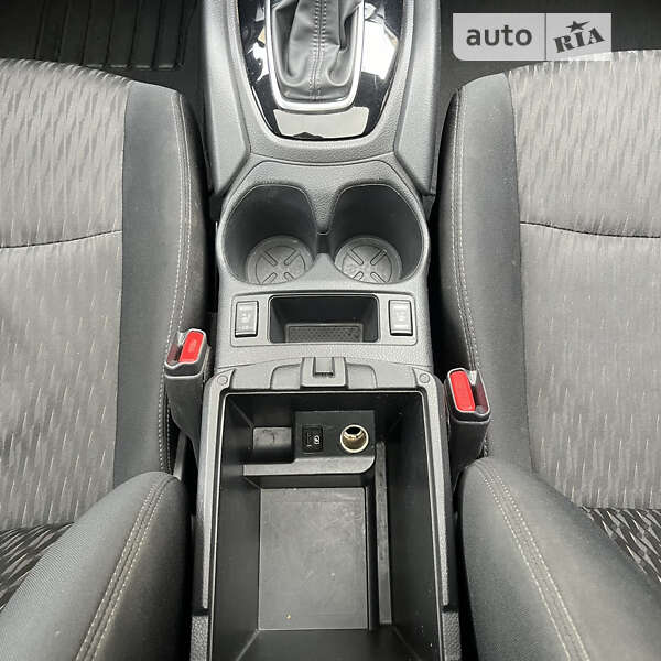Внедорожник / Кроссовер Nissan Rogue 2018 в Ивано-Франковске
