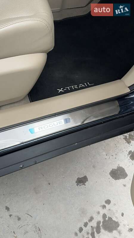 Позашляховик / Кросовер Nissan Rogue 2014 в Харкові