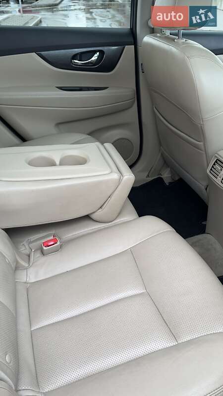 Позашляховик / Кросовер Nissan Rogue 2014 в Харкові