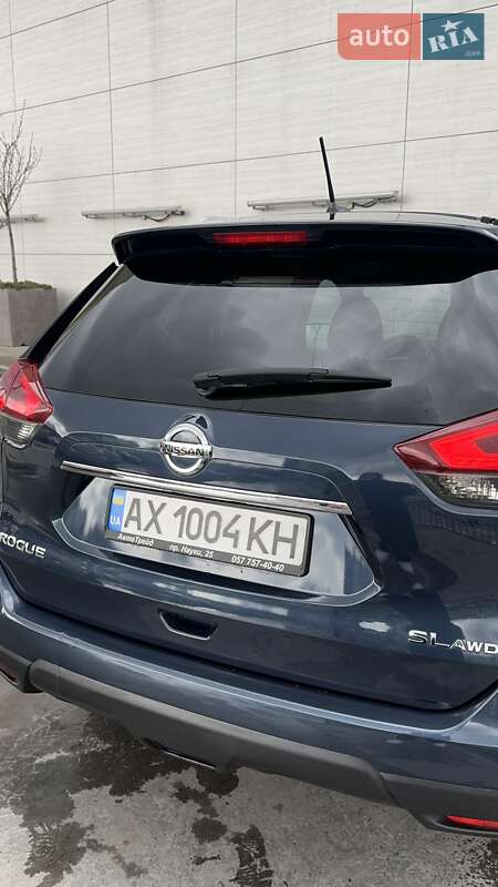 Позашляховик / Кросовер Nissan Rogue 2014 в Харкові