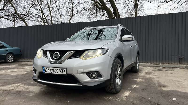 Внедорожник / Кроссовер Nissan Rogue 2014 в Киеве