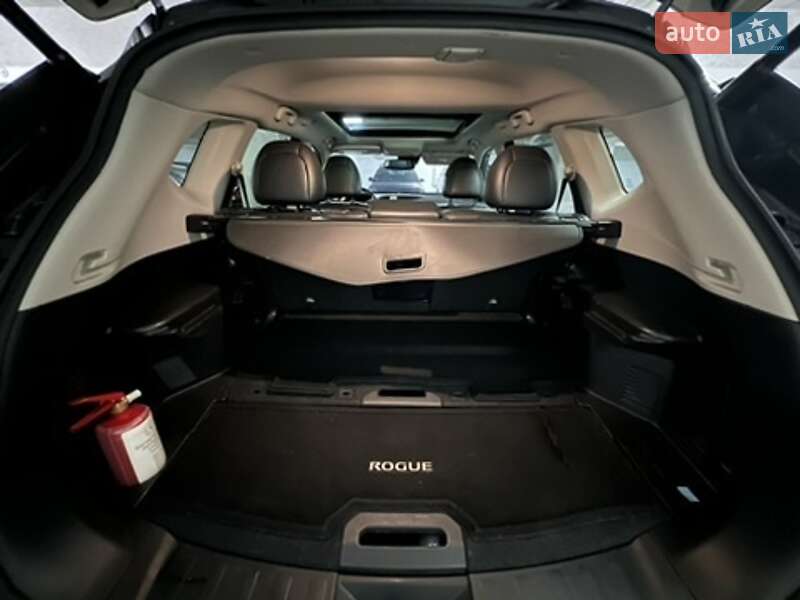 Позашляховик / Кросовер Nissan Rogue 2017 в Одесі