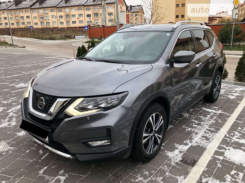 Позашляховик / Кросовер Nissan Rogue 2019 в Львові
