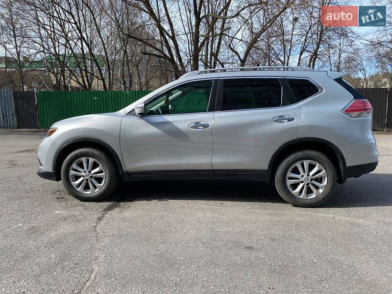 Внедорожник / Кроссовер Nissan Rogue 2016 в Кременчуге