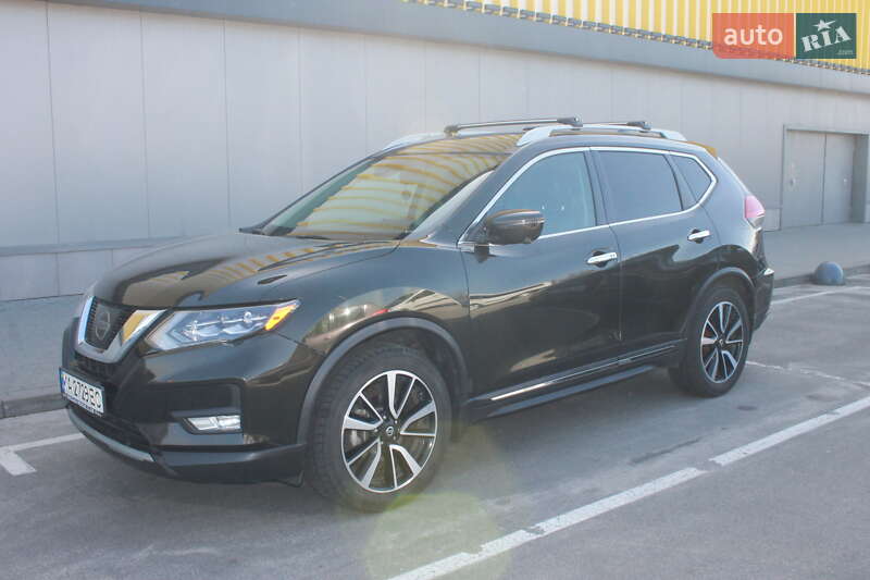 Позашляховик / Кросовер Nissan Rogue 2017 в Києві