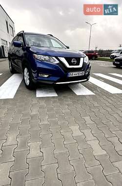 Внедорожник / Кроссовер Nissan Rogue 2018 в Луцке