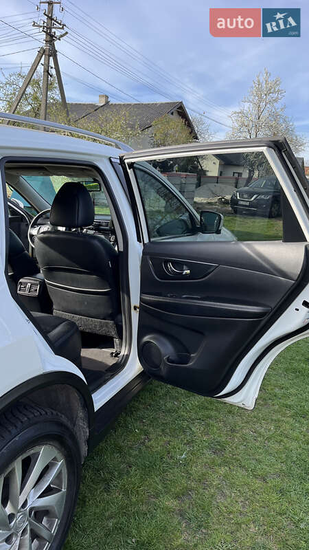 Позашляховик / Кросовер Nissan Rogue 2014 в Львові фото 13 Позашляховик / Кросовер Nissan Rogue 2014 в Львові