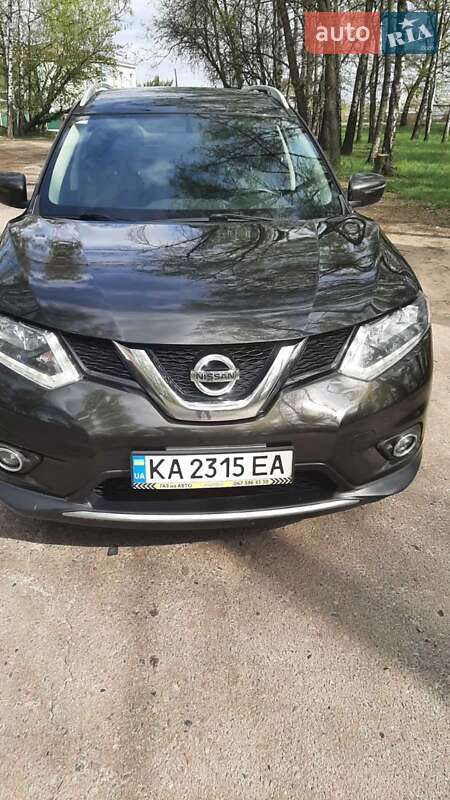 Внедорожник / Кроссовер Nissan Rogue 2016 в Ахтырке