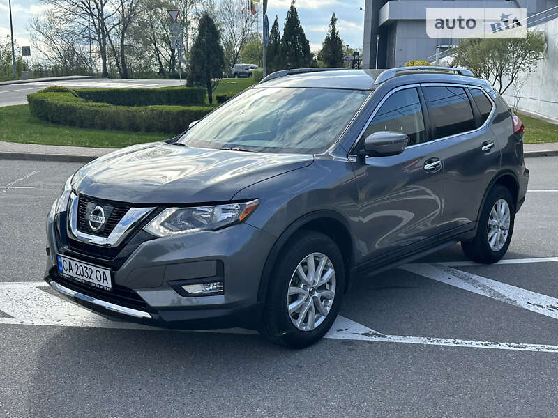 Внедорожник / Кроссовер Nissan Rogue 2020 в Киеве