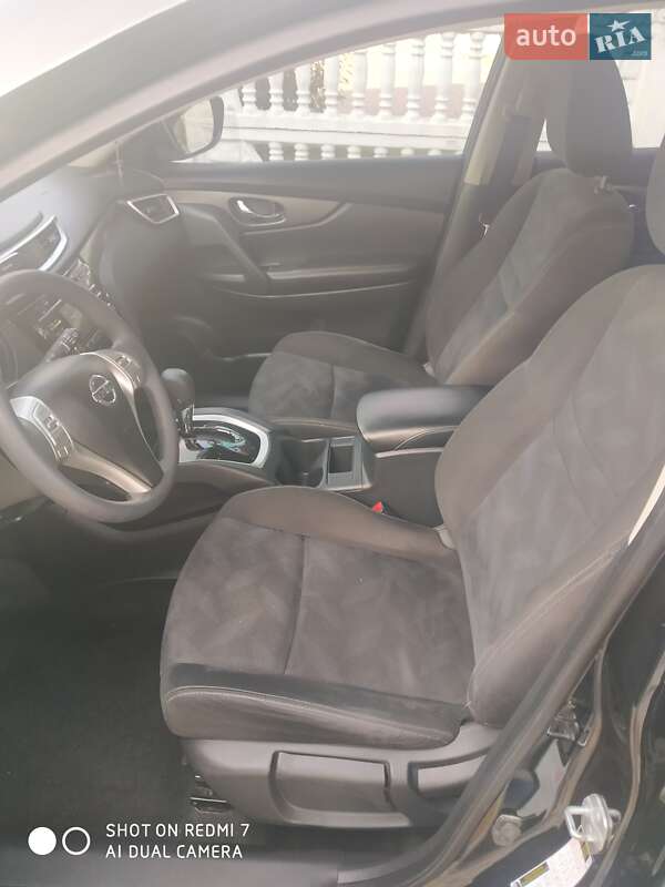 Внедорожник / Кроссовер Nissan Rogue 2015 в Ивано-Франковске