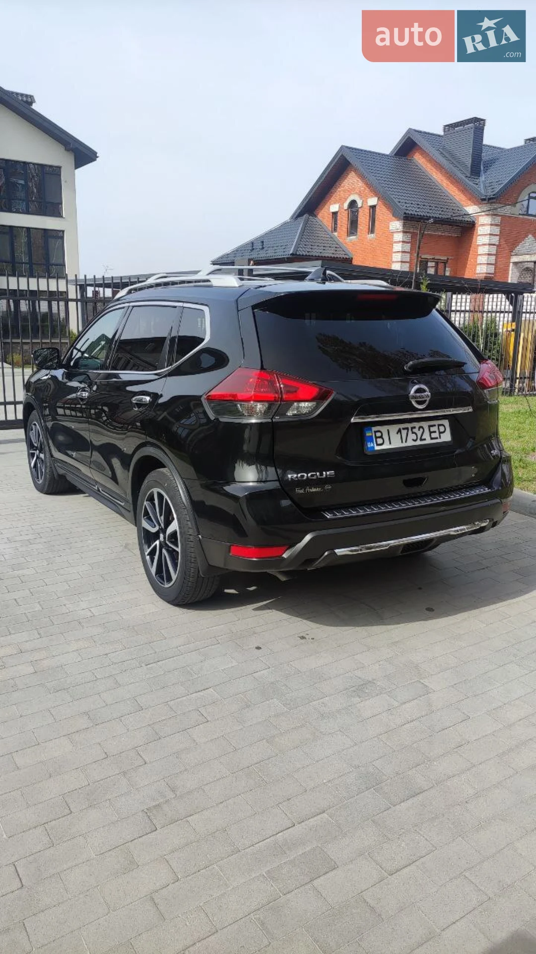 2018 Nissan Rogue - мініатюра 2
