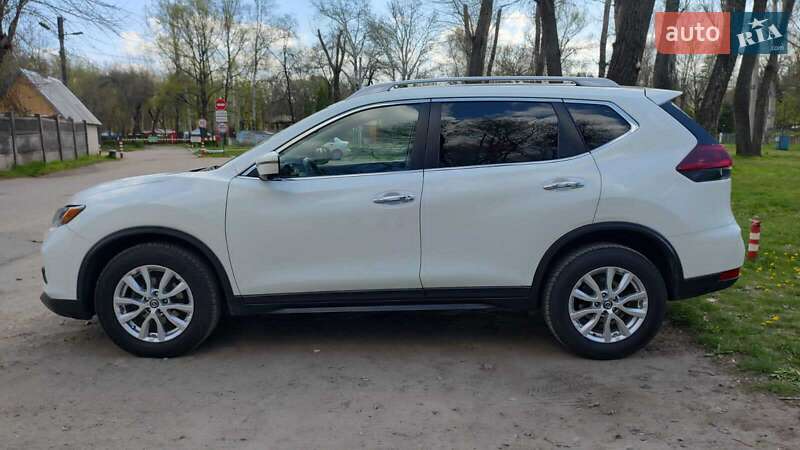 Внедорожник / Кроссовер Nissan Rogue 2018 в Запорожье