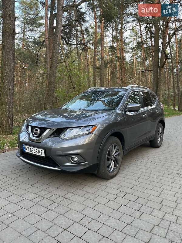 Внедорожник / Кроссовер Nissan Rogue 2016 в Харькове