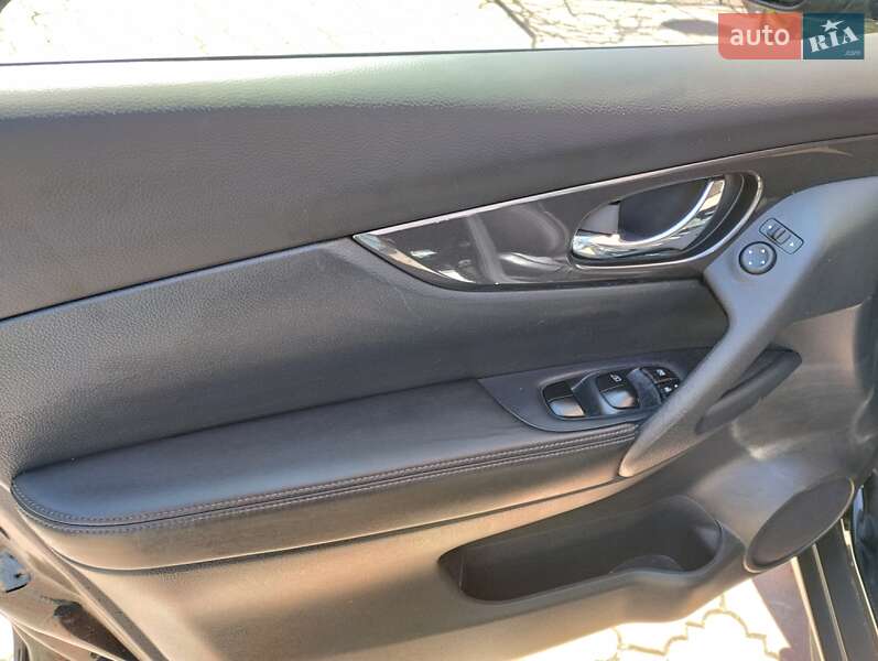 Позашляховик / Кросовер Nissan Rogue 2019 в Тернополі