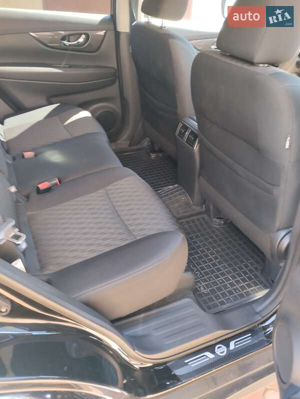 Позашляховик / Кросовер Nissan Rogue 2019 в Тернополі