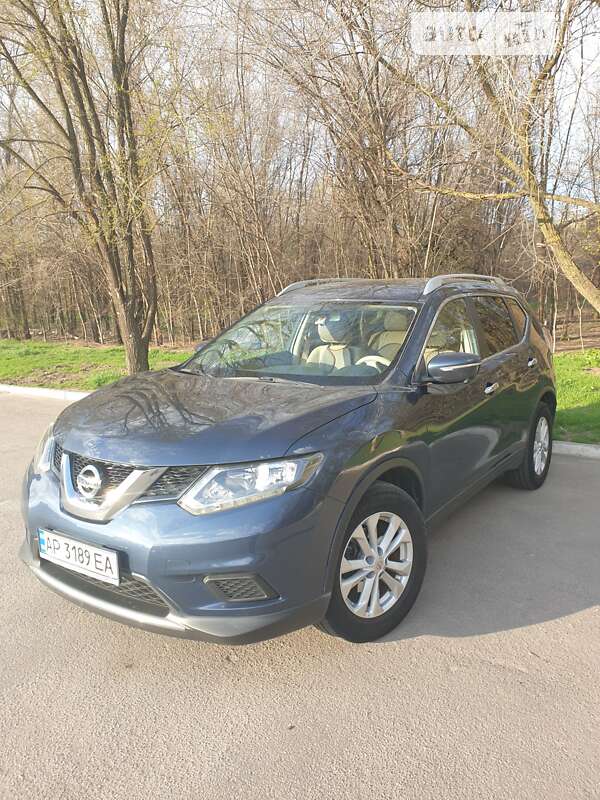 Внедорожник / Кроссовер Nissan Rogue 2015 в Запорожье