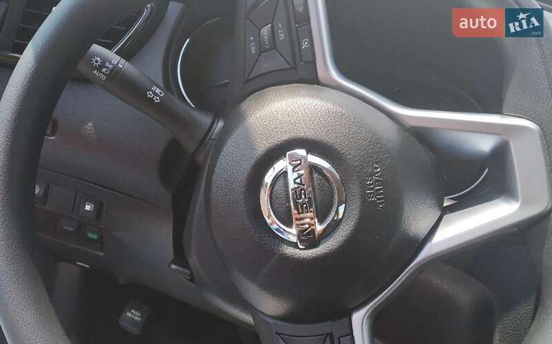 Внедорожник / Кроссовер Nissan Rogue 2019 в Львове