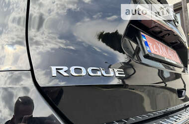 Позашляховик / Кросовер Nissan Rogue 2014 в Стрию