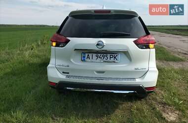 Внедорожник / Кроссовер Nissan Rogue 2018 в 