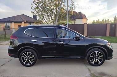 Внедорожник / Кроссовер Nissan Rogue 2019 в Киеве