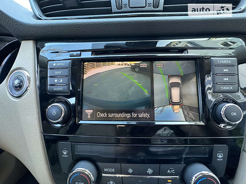 Внедорожник / Кроссовер Nissan Rogue 2017 в Ирпене