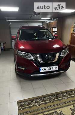 Внедорожник / Кроссовер Nissan Rogue 2018 в Макарове