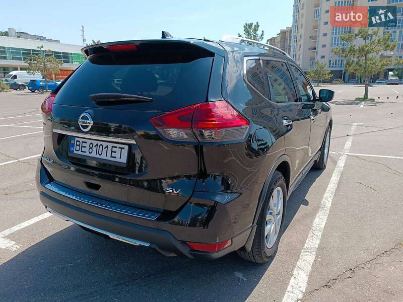 Позашляховик / Кросовер Nissan Rogue 2017 в Врадіївці