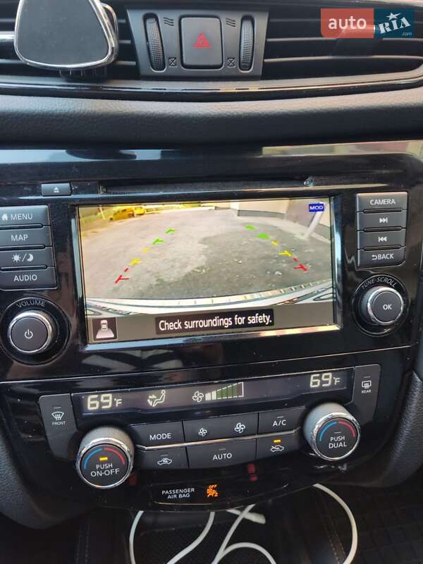 Внедорожник / Кроссовер Nissan Rogue 2017 в Львове