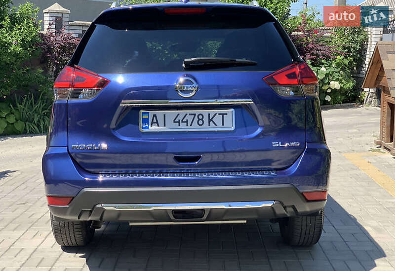 Внедорожник / Кроссовер Nissan Rogue 2017 в Ивано-Франковске