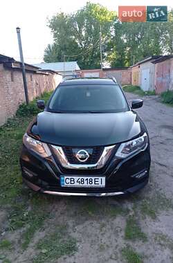 Внедорожник / Кроссовер Nissan Rogue 2017 в 