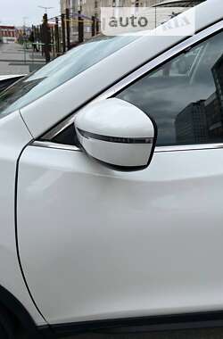 Позашляховик / Кросовер Nissan Rogue 2019 в Харкові