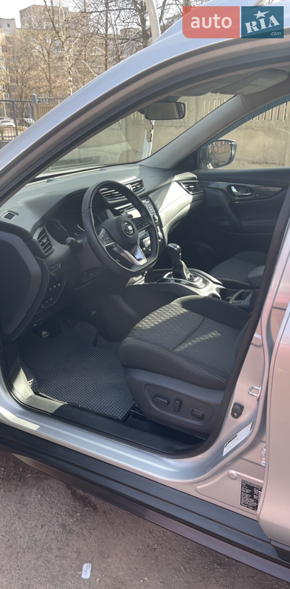 2019 Nissan Rogue - мініатюра 16