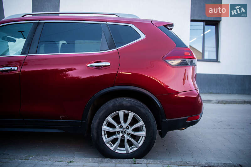 Позашляховик / Кросовер Nissan Rogue 2018 в Рівному