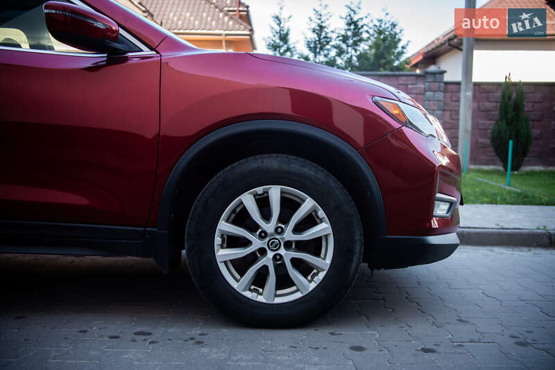 Позашляховик / Кросовер Nissan Rogue 2018 в Рівному