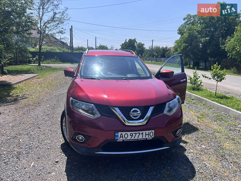 Позашляховик / Кросовер Nissan Rogue 2016 в Ужгороді фото 4 Позашляховик / Кросовер Nissan Rogue 2016 в Ужгороді