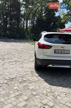 Внедорожник / Кроссовер Nissan Rogue 2017 в 