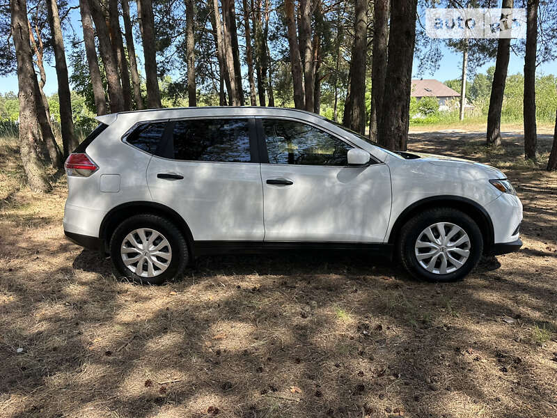 Позашляховик / Кросовер Nissan Rogue 2016 в Переяславі