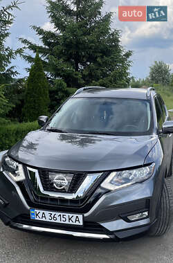 Позашляховик / Кросовер Nissan Rogue 2018 в Києві