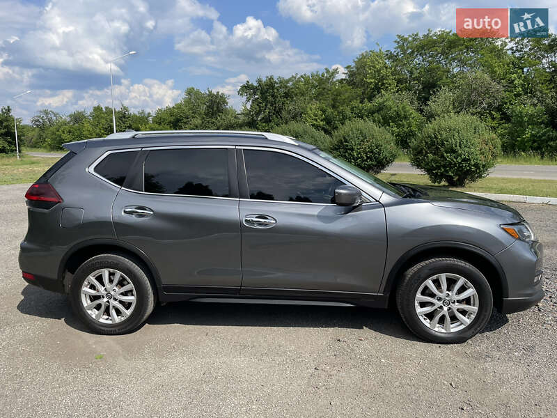 Внедорожник / Кроссовер Nissan Rogue 2018 в Киеве