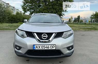 Позашляховик / Кросовер Nissan Rogue 2016 в Харкові